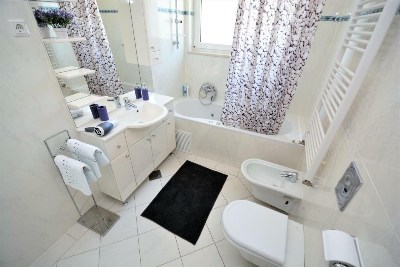 Apartmani Sladana 扎达尔 外观 照片